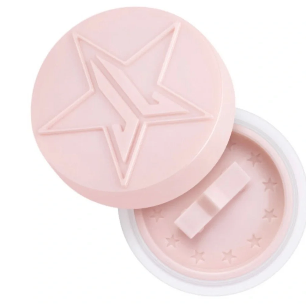 Jeffree Star wyoming window